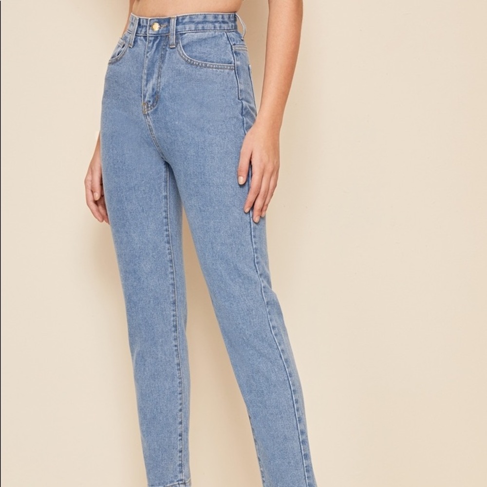 MOM JEANS